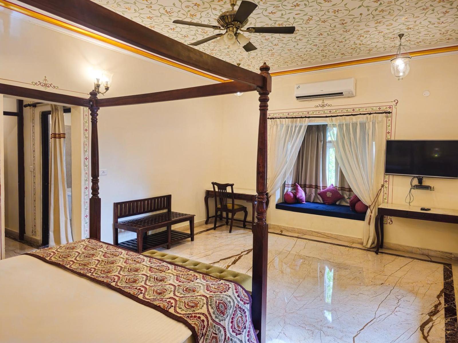 The Amargarh Hotel Udaipur Exterior photo