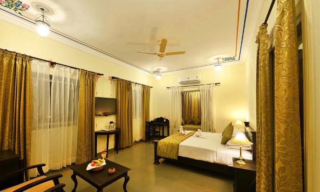 The Amargarh Hotel Udaipur Exterior photo